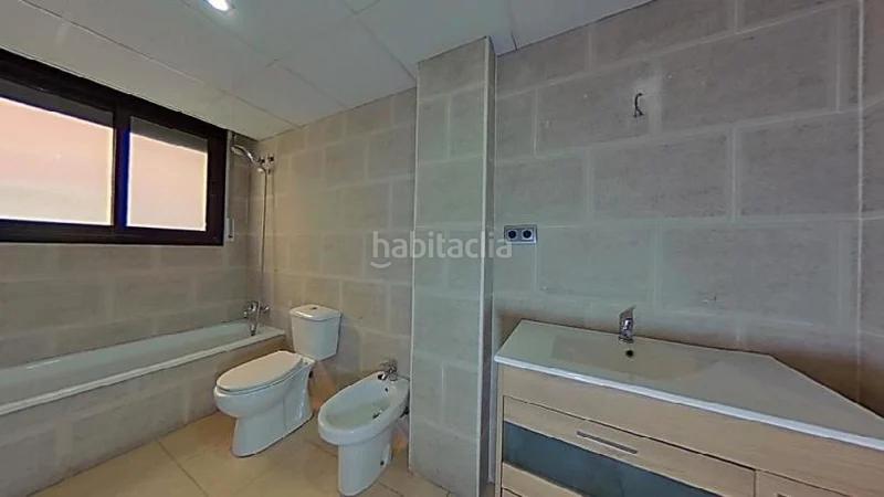 Foto a0e4848a-b25c-41ed-9357-a3d53562c11e. Piso (barcelona). "okupado" (no se puede visitar ni hipotecar). en Ripollet