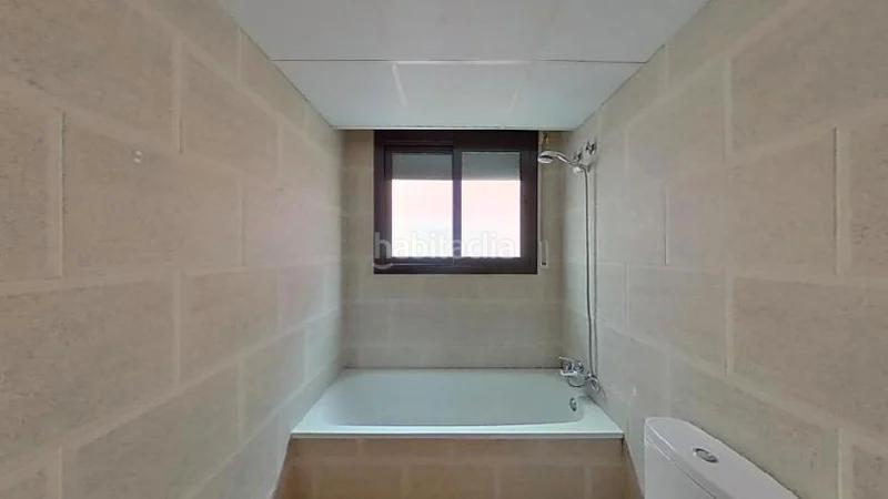 Foto bfcfc5a8-282f-44f2-b5a6-34d568ebc7e0. Piso (barcelona). "okupado" (no se puede visitar ni hipotecar). en Ripollet