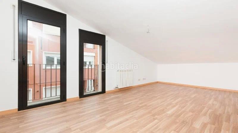 Foto ddf81966-7459-437f-81e3-6dcff4ccc64d. Duplex dans Centre Ripollet