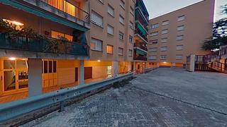 Pis  Avinguda can fatjó. Rubí  (barcelona). "okupado" (no se puede visitar ni hipotecar).