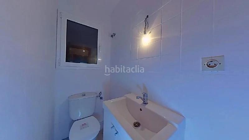 Foto d65fcea6-37a7-42d4-b203-1e66e3b897d8. Piso (barcelona). "okupado" (no se puede visitar ni hipotecar). en Rubí