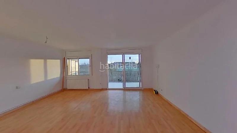 Foto fecb9688-f939-4683-b4a8-5d55928435ba. Piso (barcelona). "okupado" (no se puede visitar ni hipotecar). en Rubí