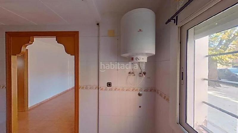 Foto b187f784-66f4-4afb-b1a3-13b6516b8417. Piso (barcelona). "okupado" (no se puede visitar ni hipotecar). en Rubí