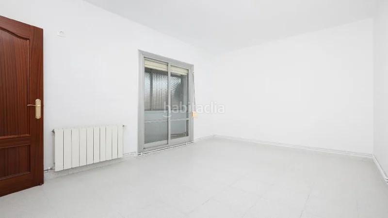 Foto b4b0cfaa-8f30-47b6-90d1-79cf68987205. Appartement dans Els Merinals Sabadell