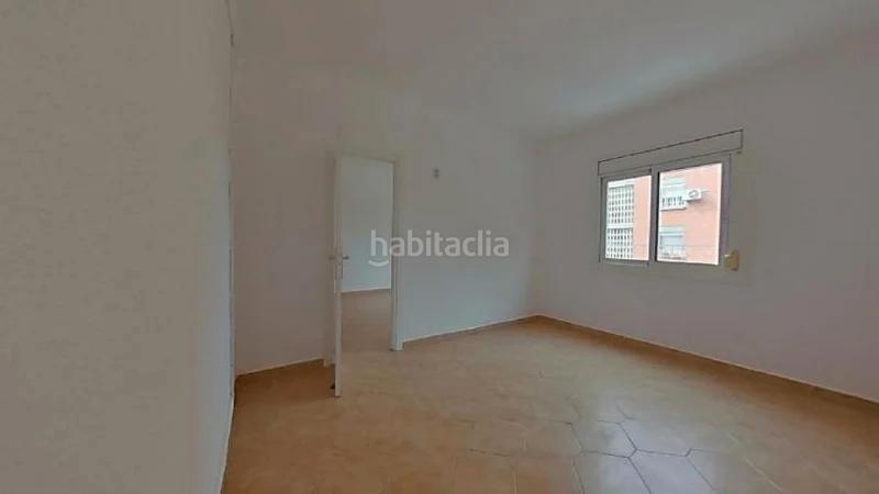 Foto 00be6af0-7101-4881-8475-813d86bccd29. Piso , "Can Rull" (barcelona). "okupado" (no se puede visitar ni hipotecar). en Sabadell