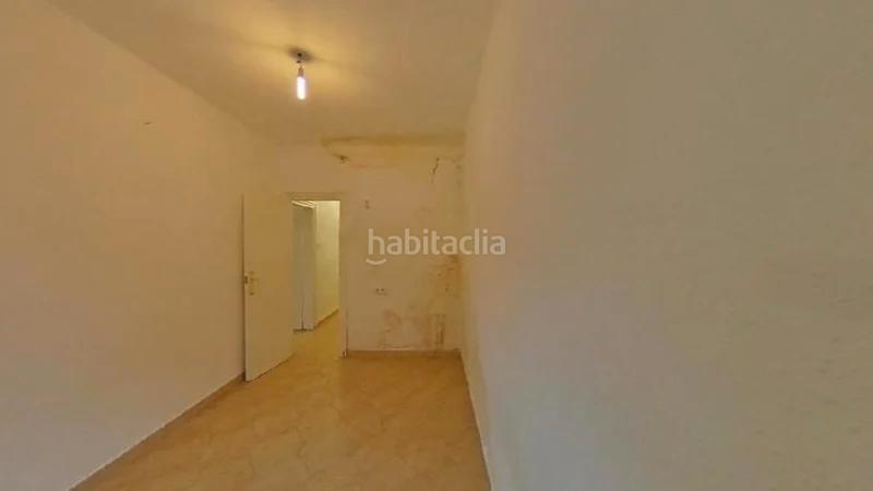 Foto 45e6d8bd-9118-4788-99c2-2c56f216d275. Piso , "Can Rull" (barcelona). "okupado" (no se puede visitar ni hipotecar). en Sabadell