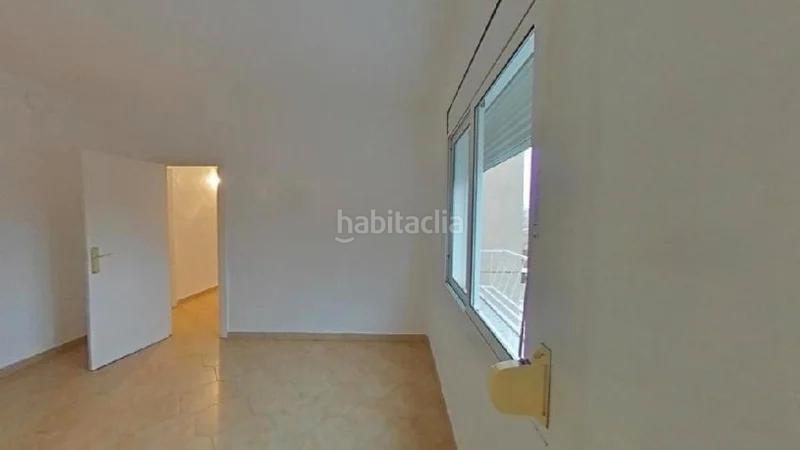 Foto 68cefbf7-49f5-4295-b1b9-8d6bba0861b7. Piso , "Can Rull" (barcelona). "okupado" (no se puede visitar ni hipotecar). en Sabadell