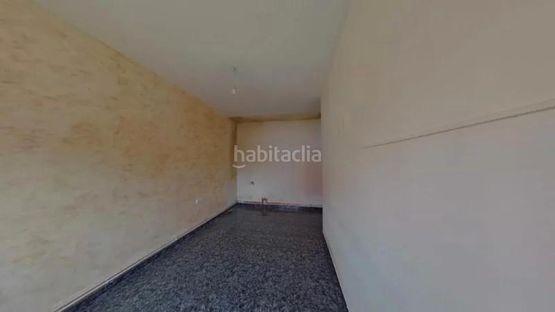 Foto 9634e7d8-16f1-48cc-b005-24bf1b08ad65. Piso "Torre-romeu" (barcelona). "okupado" (no se puede visitar ni hipotecar) en Sabadell