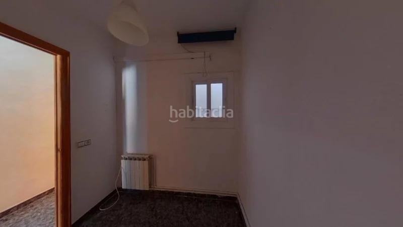 Foto d8e464b7-2248-4bab-8329-31285c8d0b86. Piso "Torre-romeu" (barcelona). "okupado" (no se puede visitar ni hipotecar) en Sabadell