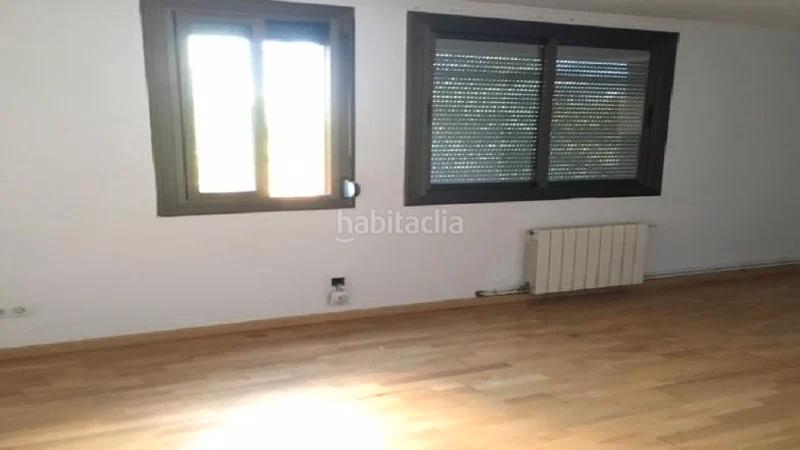 Foto 409fa300-2acb-44f6-9ac1-70eccdc7a5c9. Piso "Torre-romeu" (barcelona). "okupado" (no se puede visitar ni hipotecar). en Sabadell