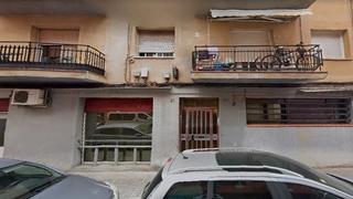 Pis  Carrer de casp. Sabadell "les termes" (barcelona). "okupado" (no se puede visita