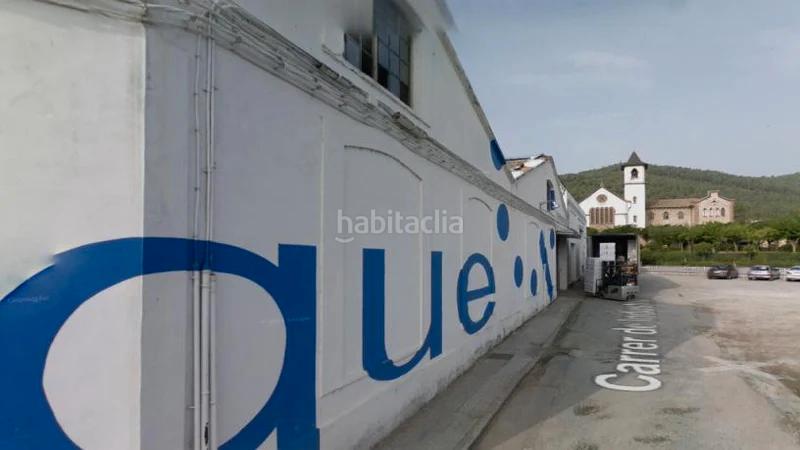 Foto c6fa2334-ebdc-4593-86b5-666470fbaf4b. Capannone industriale in Navàs