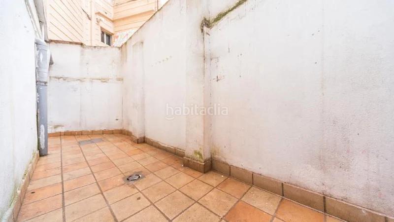 Foto f23b7c30-bf4e-4658-8168-1909afef9fc1. Piso (barcelona). "okupado" (no se puede visitar ni hipotecar) en Santa Coloma de Gramenet