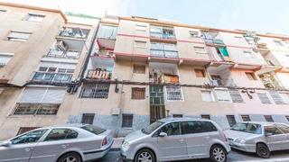 Appartement  Carrer de roviralta. Santa coloma de gramenet (barcelona). "okupado" (no se puede vis
