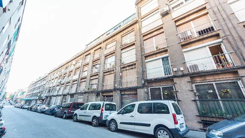 Foto 034896f8-8ab5-40b7-852f-eca07884c00f. Pis a Santa Rosa Santa Coloma de Gramenet