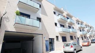Pis  Carrer magí albert cassanyes. Itges (barcelona). "okupado" (no se puede visitar ni hipotecar).