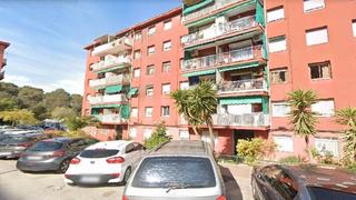 Etagenwohnung  Carrer d'itàlia. Terrassa (barcelona). "okupado" (no se puede visitar ni hipoteca