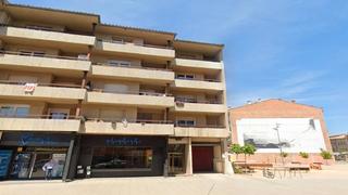 Pis  Carrer bisbe strauch. Vic (barcelona). sin posesión (no se puede visitar ni hipotecar)