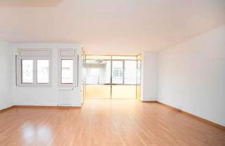 Appartement  Carrer de les guilleries. Blanes (gerona). "okupado" (no se puede visitar ni hipotecar).