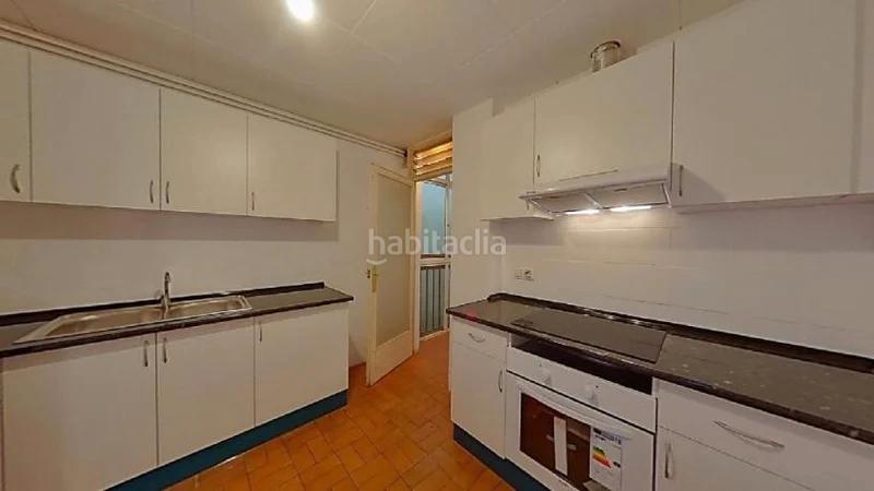 Foto 327cdd5a-9fb0-4c73-bcce-639bb5cabd9d. Piso (gerona). "okupado" (no se puede visitar ni hipotecar) en Blanes