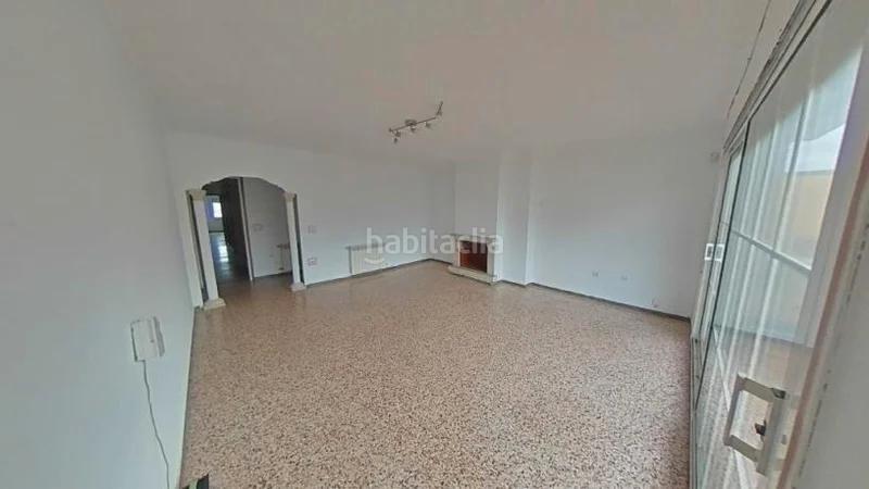 Foto b2126727-bd64-477f-9a58-a4c9e4053443. Piso (gerona). "okupado" (no se puede visitar ni hipotecar) en Blanes