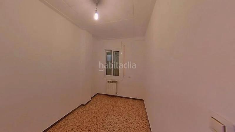 Foto c8778d05-54e0-44e9-8583-0b2c4f4dbcc5. Piso (gerona). "okupado" (no se puede visitar ni hipotecar) en Blanes