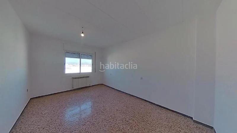 Foto ff48c96a-31d2-4de4-8ea4-8623b1ff2c2c. Piso (gerona). "okupado" (no se puede visitar ni hipotecar) en Blanes