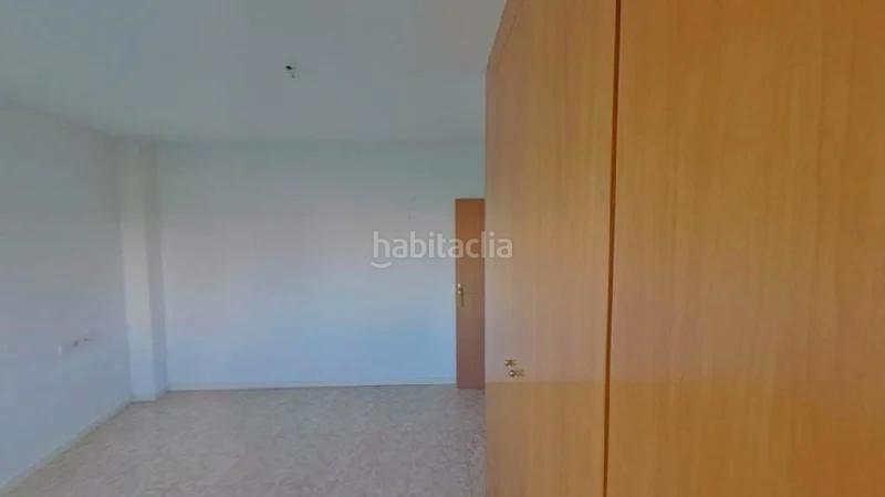 Foto 49af4d37-f49d-44e4-8dc1-143725e38a6f. Piso (gerona). "okupado" (no se puede visitar ni hipotecar) en Figueres