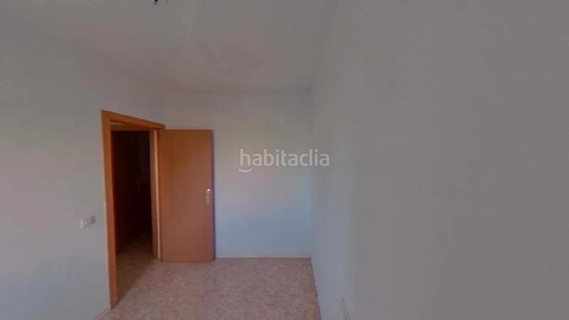 Foto 612c516f-cf61-4c98-827d-2ce6e3ecf714. Piso (gerona). "okupado" (no se puede visitar ni hipotecar) en Figueres