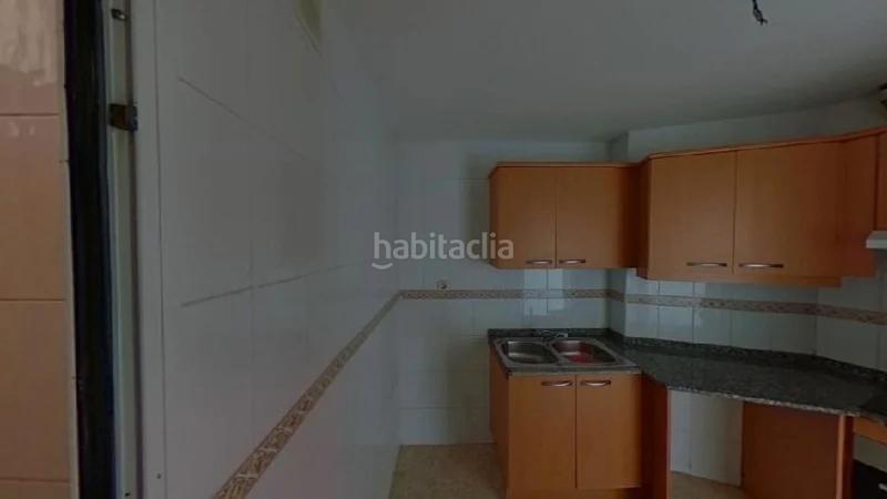 Foto 6ce2f709-3dfd-4bea-95f9-5e981073f8a2. Piso (gerona). "okupado" (no se puede visitar ni hipotecar) en Figueres