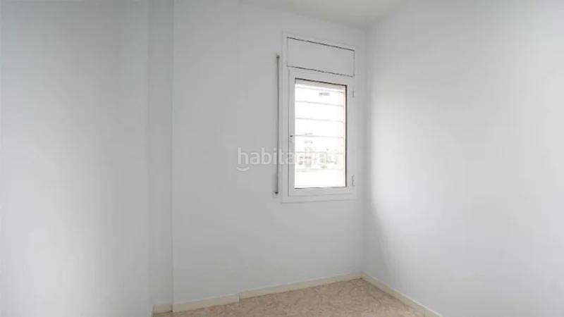 Foto c94f53b7-144c-46ee-8973-d47103fdf879. Piso (gerona). "okupado" (no se puede visitar ni hipotecar) en Figueres