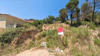Xalet  Carrer de saturn. Lloret de mar (gerona). "okupado" (no se puede visitar ni hipote