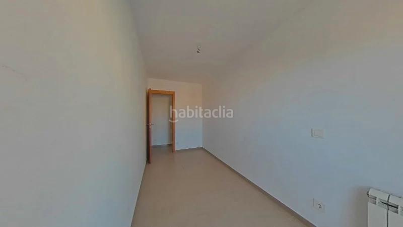 Foto f3b73e46-f0ca-4da3-8919-9229e1f822fb. Appartement dans Barri dels Escriptors Salt