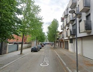 Piso  Carrer de joan maragall. Salt (gerona). "okupado" (no se puede visitar ni hipotecar)