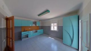 Xalet  Carrer túria. Tarragona, (tarragona). "okupado" (no se puede visitar ni hipote