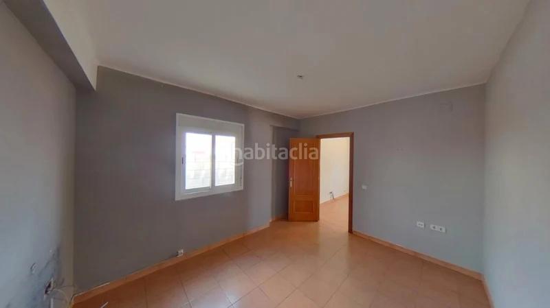 Foto 228b5b72-4067-43a0-9921-b433647e3bfb. Chalet , (). "okupado" (no se puede visitar ni hipotecar). en Tarragona