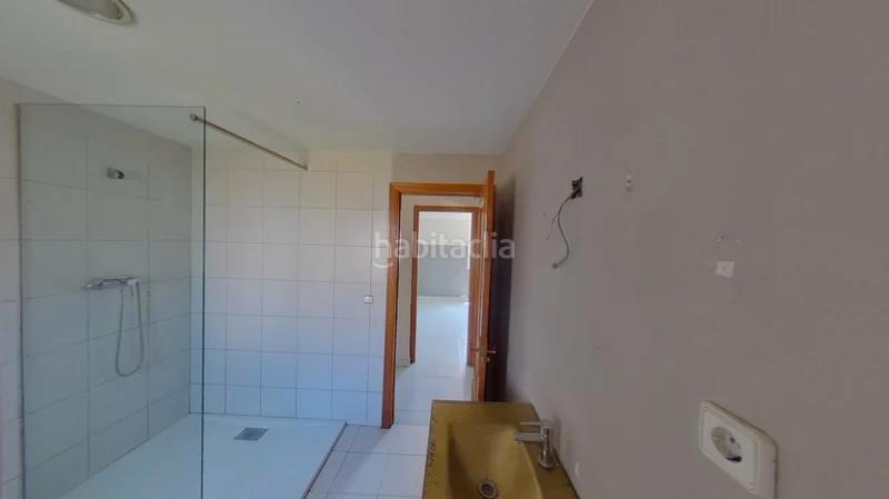 Foto ef1e7195-8b40-4432-a38e-66f76fa73e76. Chalet , (). "okupado" (no se puede visitar ni hipotecar). en Tarragona