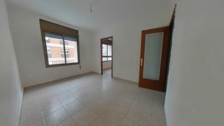 Flat  Carrer de jaume i. Tarragona, (tarragona). "okupado" (no se puede visitar ni hipote