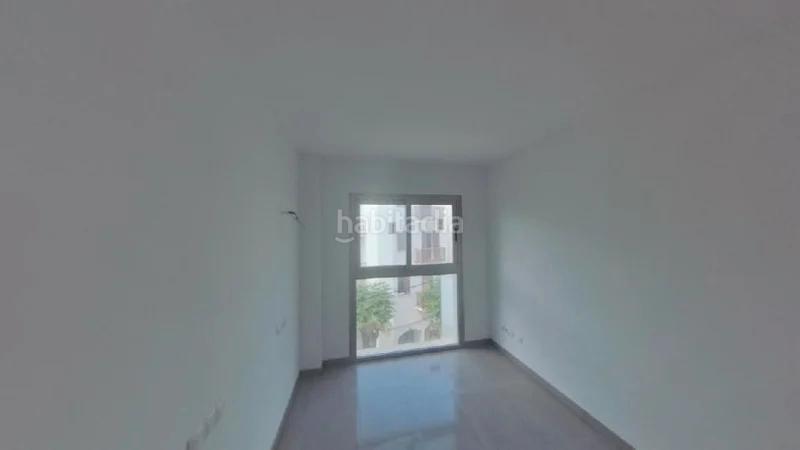 Foto f7c6ddad-3352-4607-a01d-3d84f164905f. Edifici a Cala Millor Son Servera