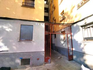 Pis  Calle de cáceres. Badalona (barcelona). sin posesión (no se puede visitar ni hipot