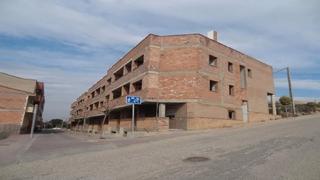 Pis  Carrer la ginesta. Alcarràs (lérida). "okupado" (no se puede visitar ni hipotecar).