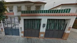 Casa adossada  Calle manuel machado. Dos hermanas (sevilla). sin posesión (no se puede visitar ni hip