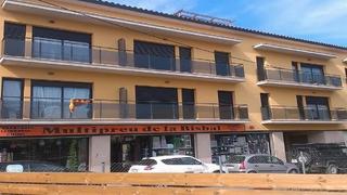 Local Comercial  Carrer de la solidaritat. Bisbal d´empordà, la (gerona). en rentabilidad (se vende alquila