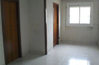 Pis a Llatí. Santa coloma de gramenet (barcelona). en rentabilidad (se vende