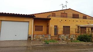 Xalet  Calle de los penitentes. Domingo pérez (toledo). "okupado" (no se puede visitar ni hipote