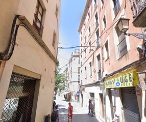 Flat  Carrer del carme. Manresa (barcelona). sin posesión (no se puede visitar ni hipote