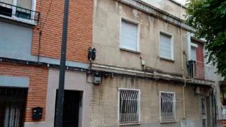 Casa  Calle egido. Getafe (madrid). "okupado" (no se puede visitar ni hipotecar).