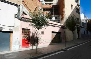 Piso  Carrer de pablo iglesias. Badalona (barcelona). "okupado" (no se puede visitar ni hipoteca