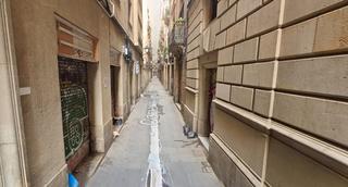 Etagenwohnung  Carrer dels còdols. Barcelona (barcelona). "okupado" (no se puede visitar ni hipotec