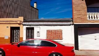 Terreny residencial  Carrer de la fontcalda. Sabadell (barcelona). "okupado" (no se puede visitar ni hipoteca